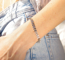 Load image into Gallery viewer, 18K Gold PVD Stainless Steel Chevron Bracelet