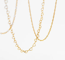 Load image into Gallery viewer, Heart Chain Necklace