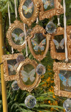 Load image into Gallery viewer, Resin Suncatchers
