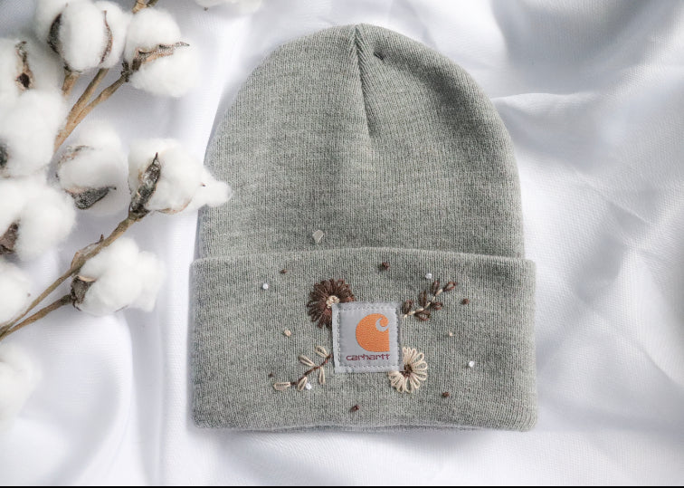 USA製 Carhartt MVE Embroidery Beanie Holiday Embroidered Carhartt Beanies – Told Ya Sew