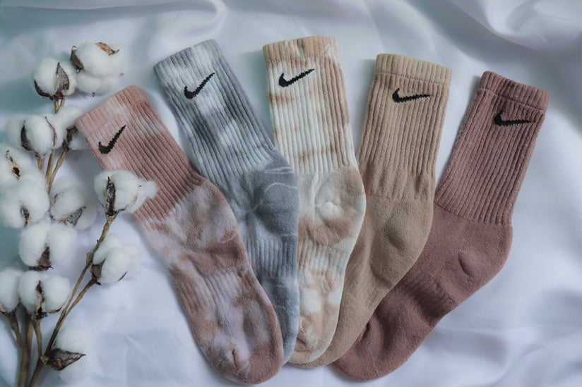brown tie dye nike socks